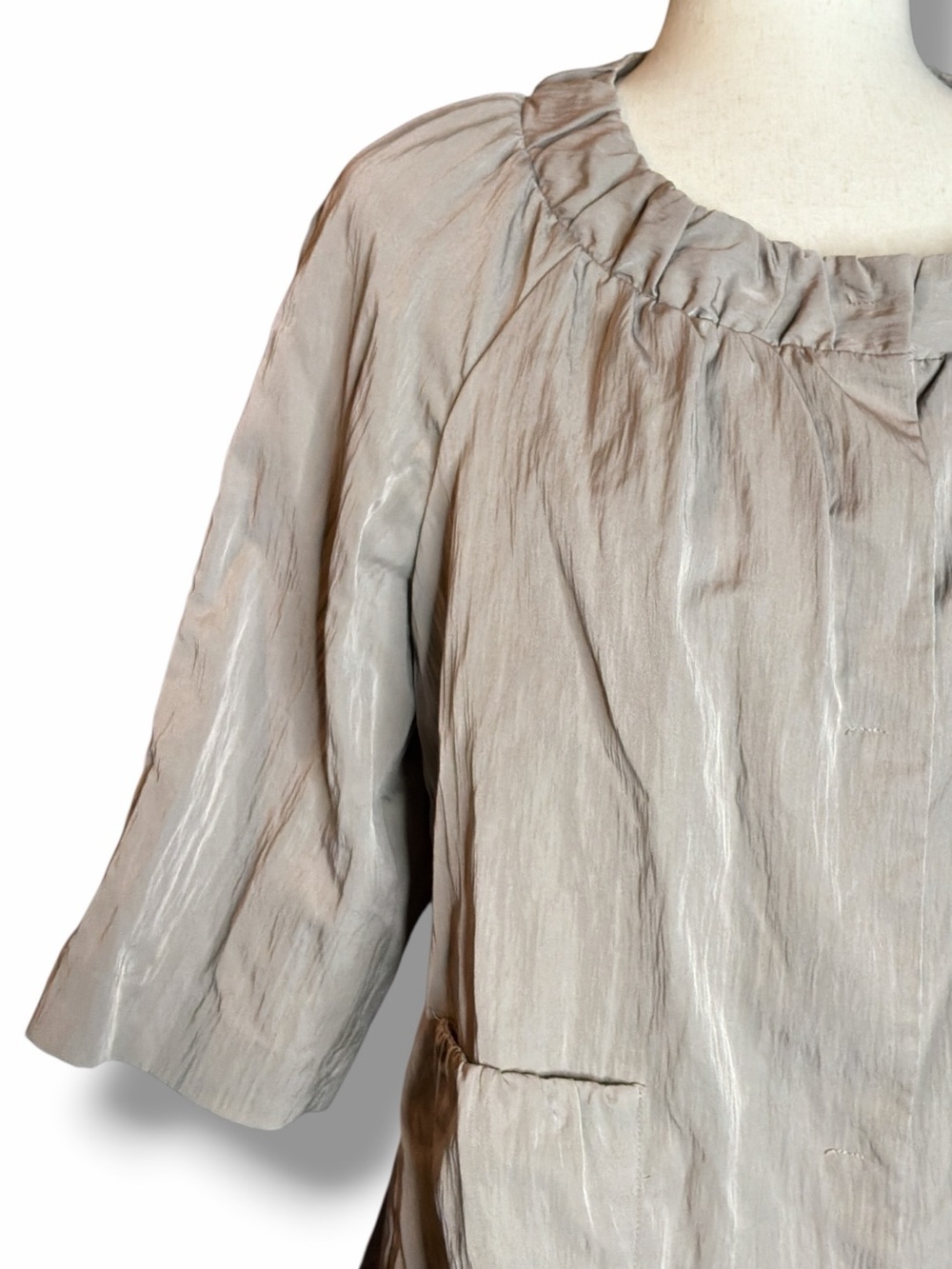 Simply Vers Vera Wang Taupe Taffeta Wide Cropped Sleeve Jacket Size Medium